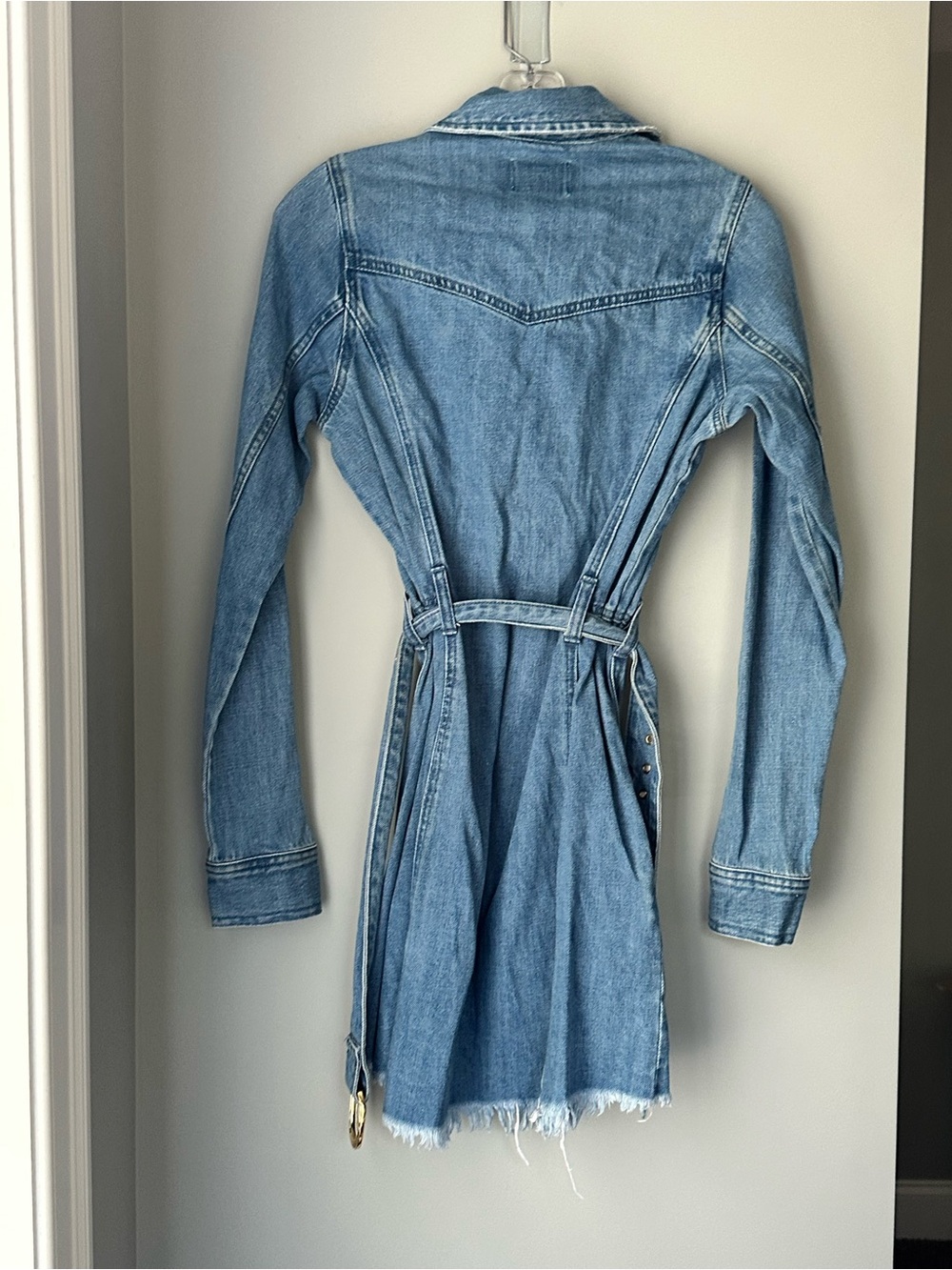 SHOW ME YOUR MUMU DURANGO DENIM DRESS Size Small - Picture 9 of 9